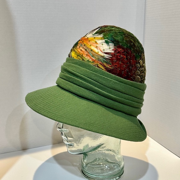 1960\'s Posh Green Vintage Hat w/ Pheasant Feathers - OS main image 8